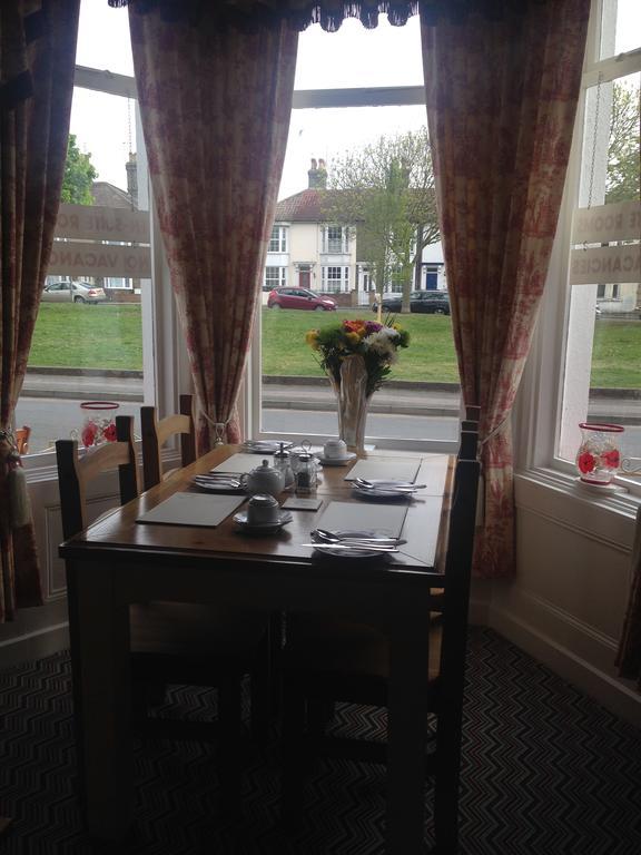Rembrandt Guest House Great Yarmouth Buitenkant foto